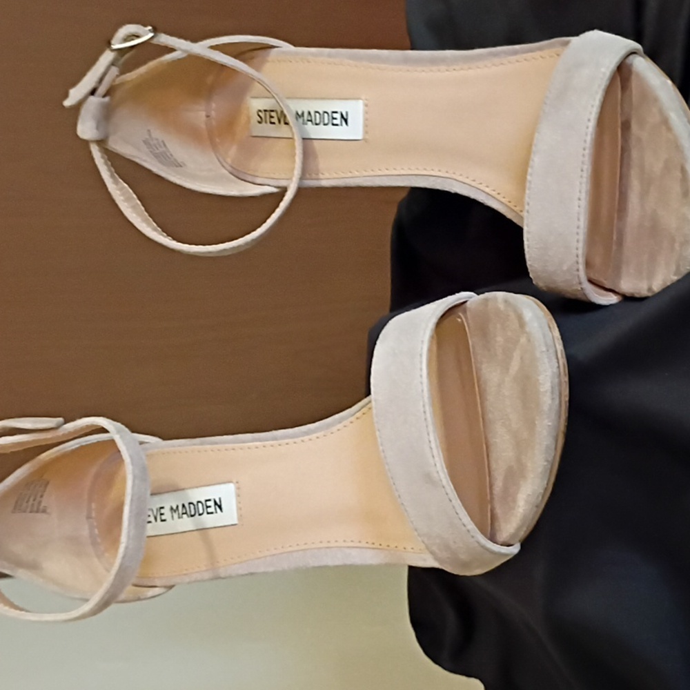 Steve Madden Women's Sandals Strappy Heels "Carson Beige" Block Heel Sandals. - Picture 2 of 7